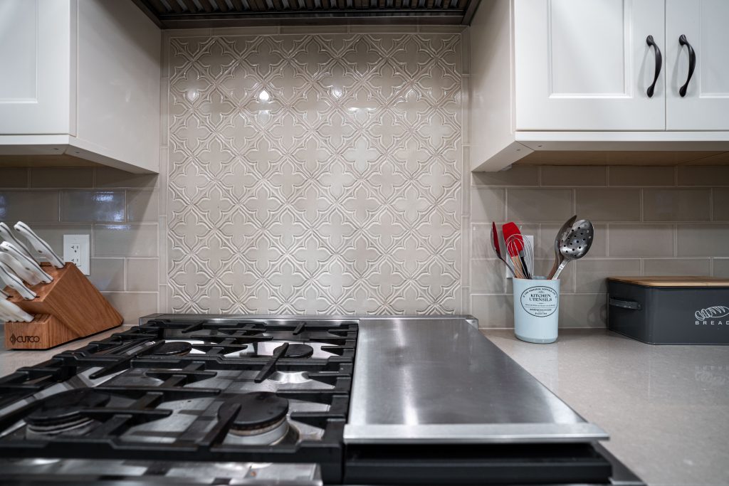 textured backsplash feature tile
