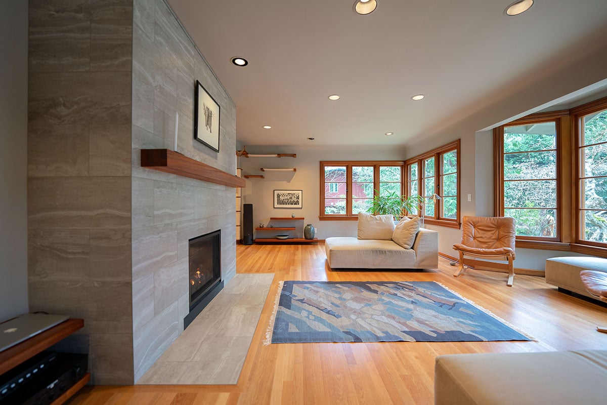 4_Vintage&Sustainable Finds_BB_sunset-hill-fireplace-09