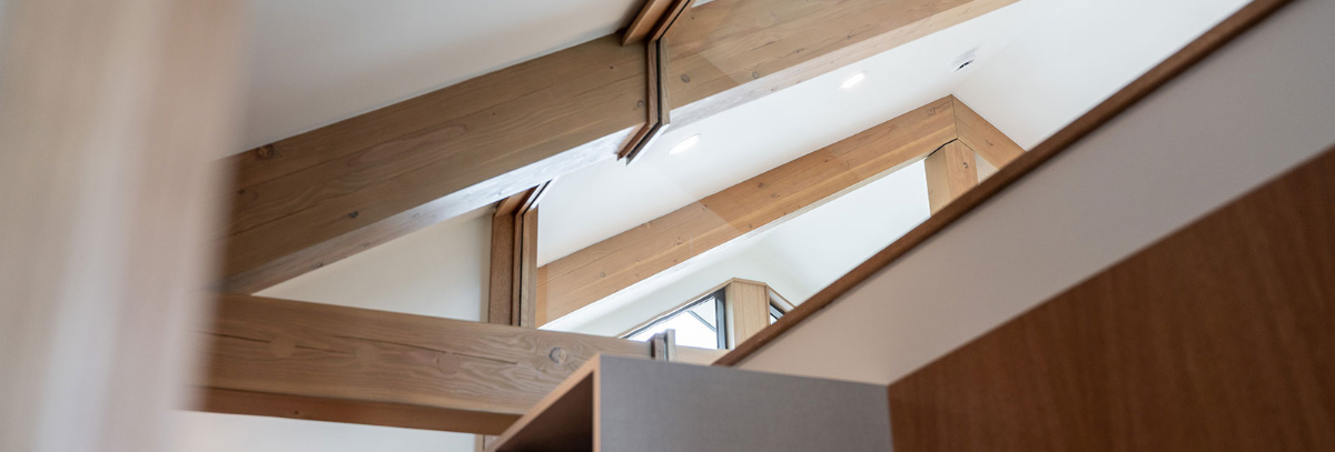 willet-ceiling-beams-banner