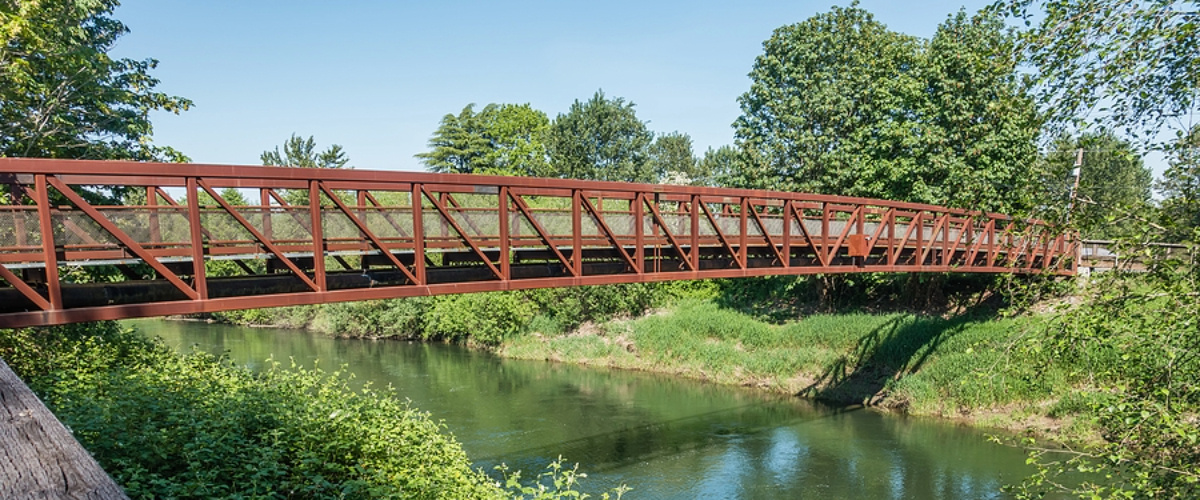 Metal-Walking-Bridge-Kent,WA