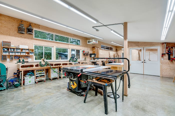 bellevue-garage-shop-4-after-workshop