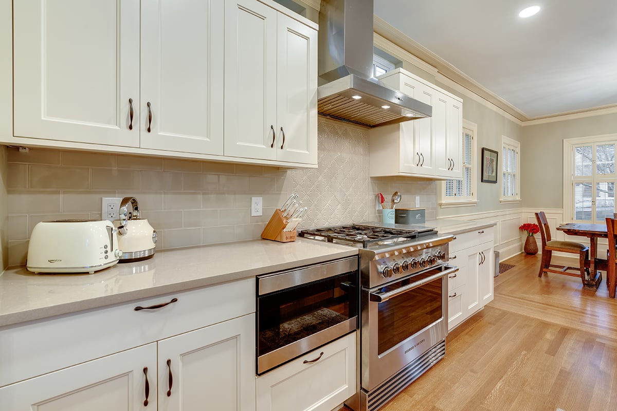 historic-seattle-kitchen-6-after-cabinets-range historic-seattle-kitchen-6-after-cabinets-range