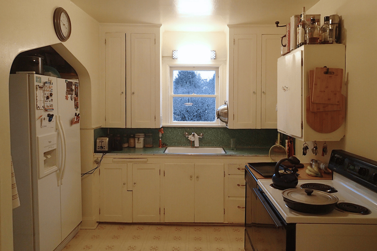lakewood-kitchen-remodel-before_1200x800 (1)