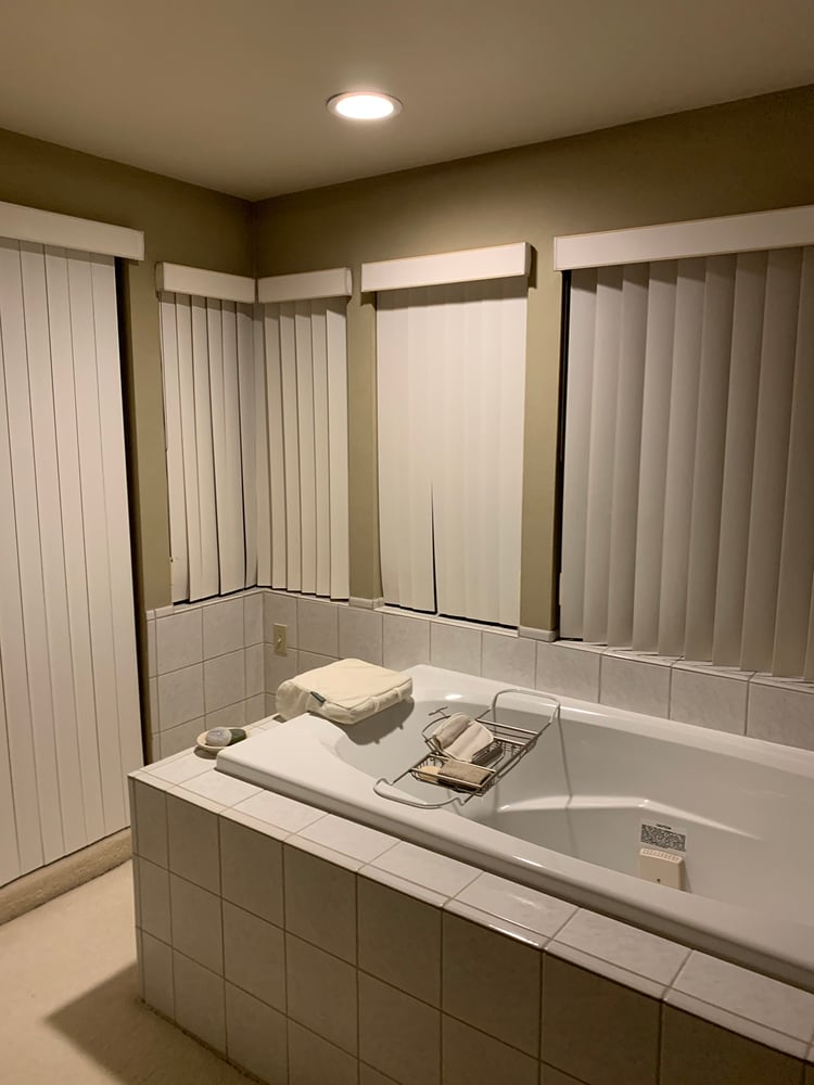 west-seattle-luxury-bath-before1