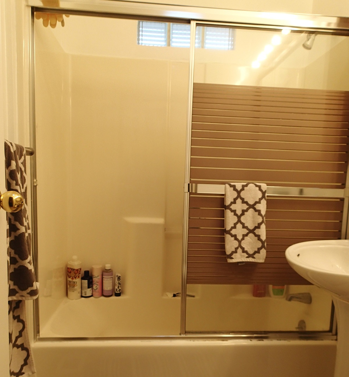 westwood-luxury-bath-3-before westwood-luxury-bath-3-before