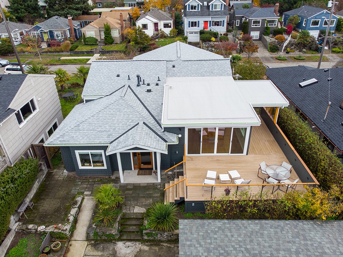 alki-kitchen-living-deck-02