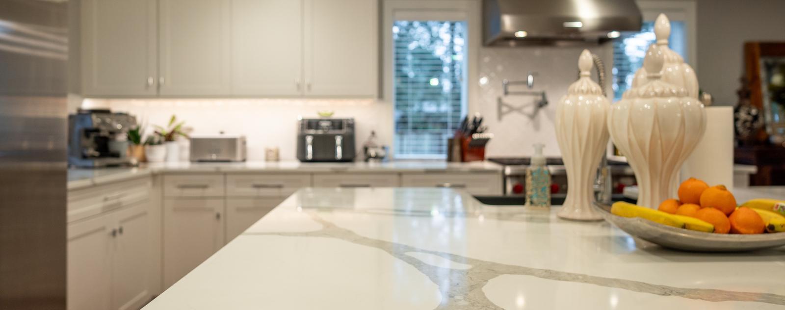 kitchen-island-banner_1600w