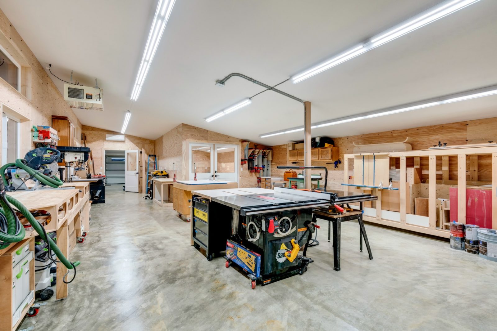 Bellevue Garage and Workshop