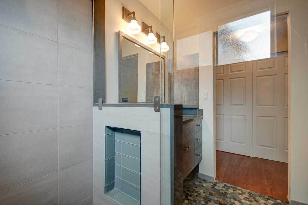 Finn Hill Master Bath