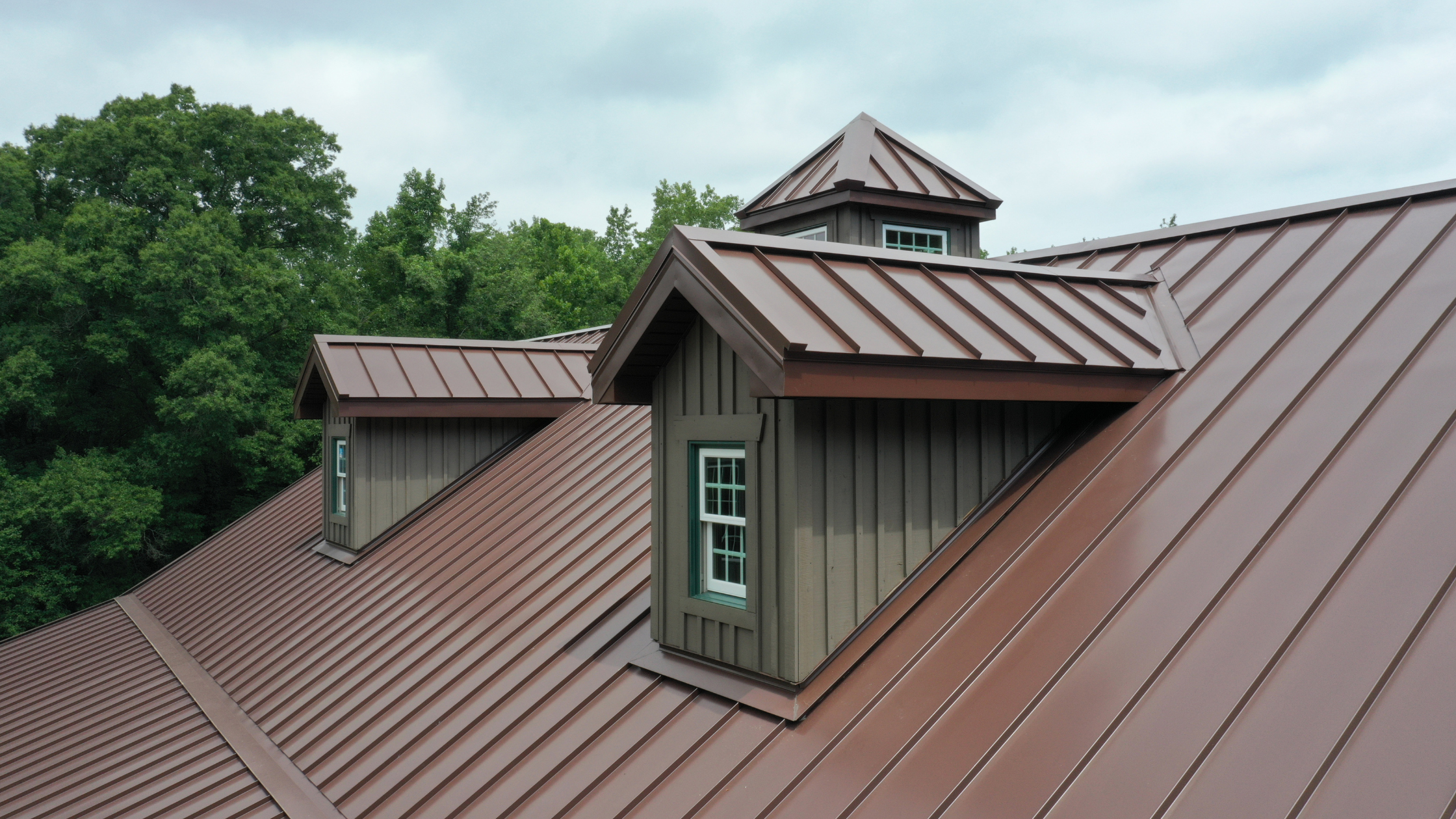 Is a Metal Roof Really Worth It? Discover the Pros and Cons
