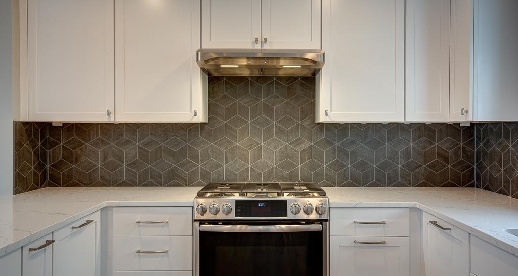 geometric-tile-backsplash-kitchen-renovation