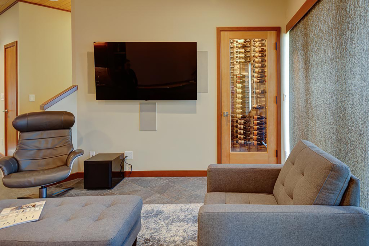 newcastle-wine-storage-lounge-10 newcastle-wine-storage-lounge-10