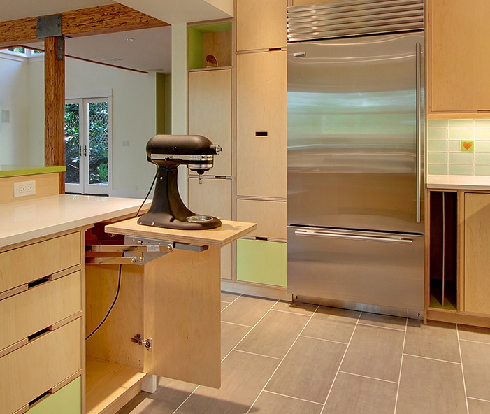 hidden-pull-out-kitchen-mixer